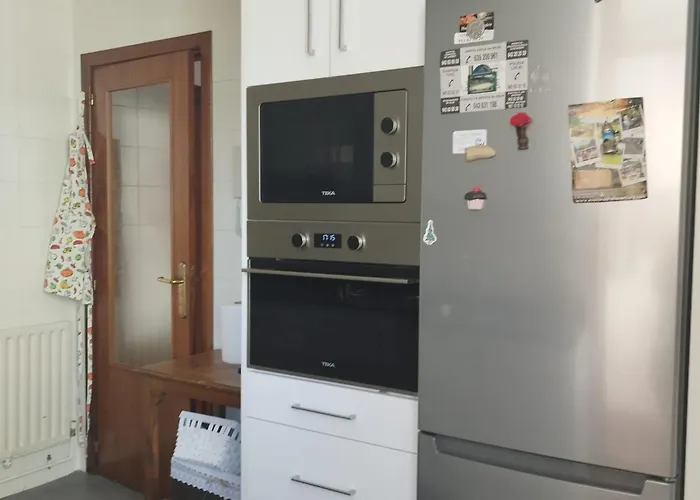 Noja, Piso A 500 M De Playa En Urbanizacion Tranquila Y Rodeada De Naturaleza Noja