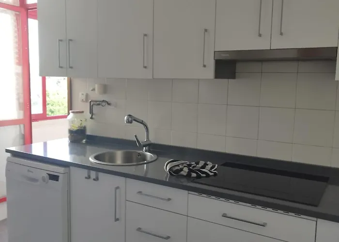 Noja, Piso A 500 M De Playa En Urbanizacion Tranquila Y Rodeada De Naturaleza * نوخا